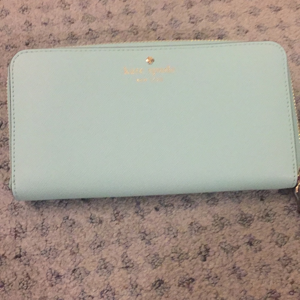 Kate Spade Wallet NWOT Cedar Street Lacey